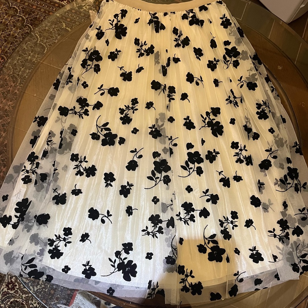 Elegant 2 way Black Floral Skirt one size